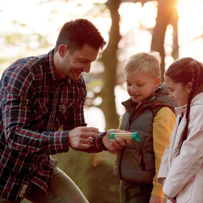 Hand-Powered Flashlight by Hape