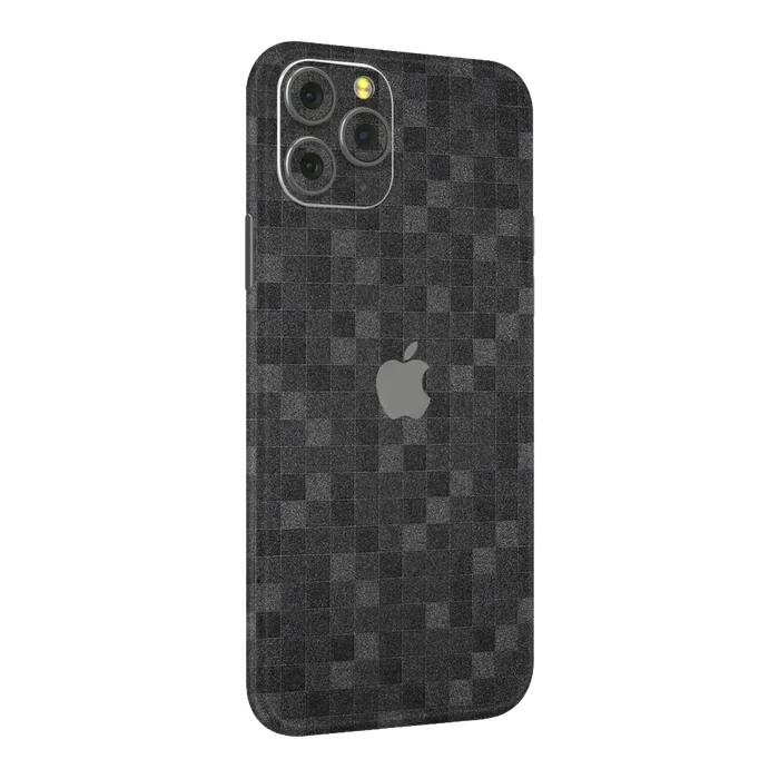 Full Back / Pixels Dark