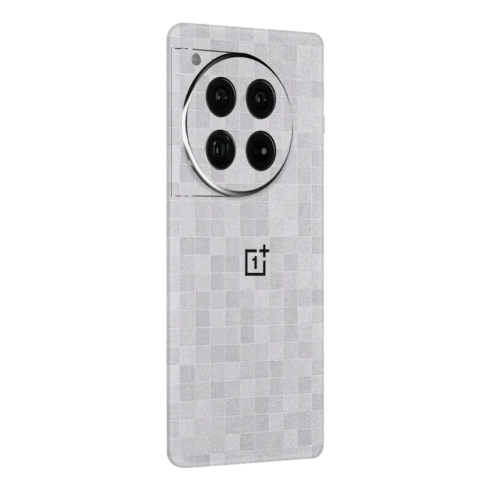 Full Back / Pixels Light