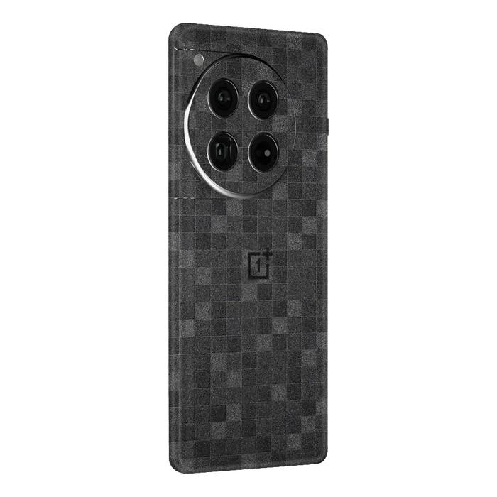 Full Back / Pixels Dark