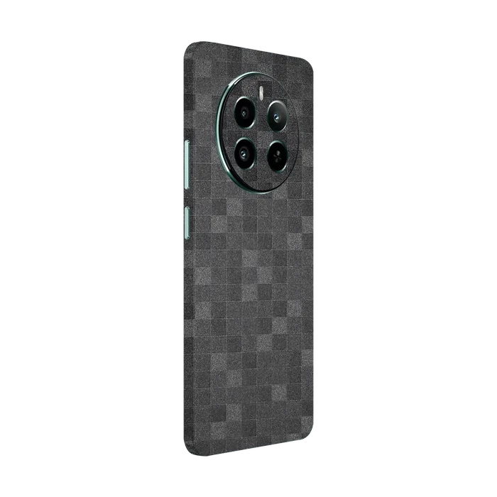 Full Back / Pixels Dark
