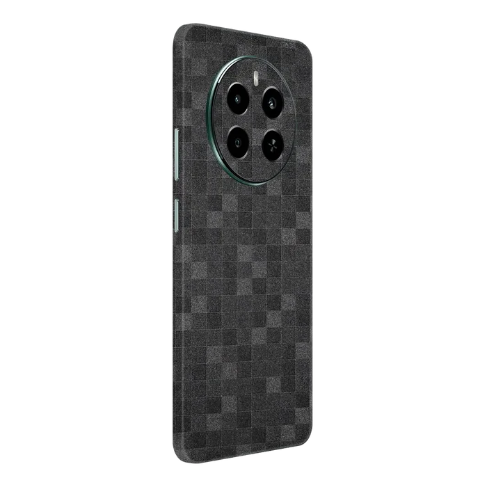 Full Back / Pixels Dark