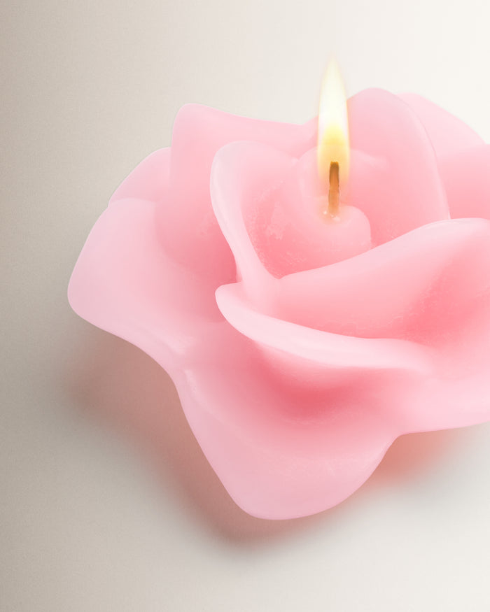 Rosa Shaped Scented Candle